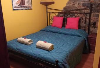 La Mimosa di Bellano allows 18 year olds to book a room