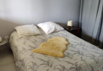 2 chambres dans maison familiale has Balcony rooms