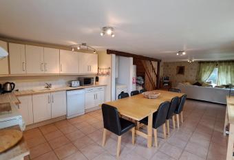 Les Bigoussies has Balcony rooms