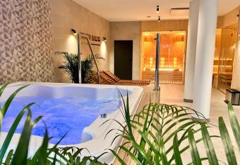 SILVER BALTIC has Balcony rooms