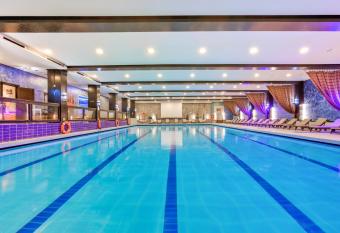 Albert Residence Grand Chalet & SPA Poiana Bra  ov allows 18 year olds to book a room