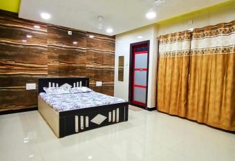 Venna river side has Smoking rooms