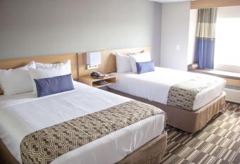 Microtel Inn & Suites by Wyndham Camp Lejeune/Jacksonville allows 18 year olds to book a room