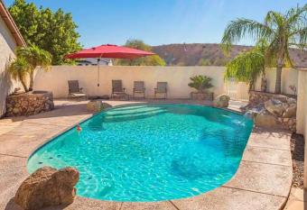 Trio's Havasu Retreat allows 18 year olds to book a room