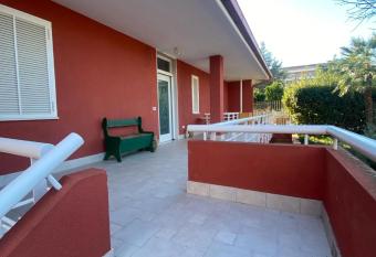 La Casa di Rina has Balcony rooms