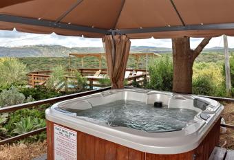 Biktot Nofim allows 18 year olds to book a room