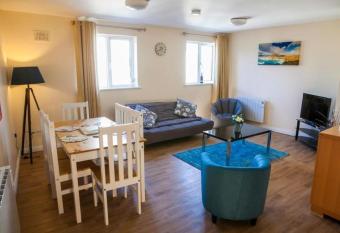 City Centre Gem allows 18 year olds to book a room