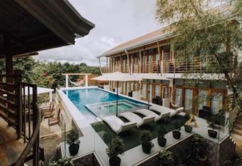 Ananda Resort has Balcony rooms