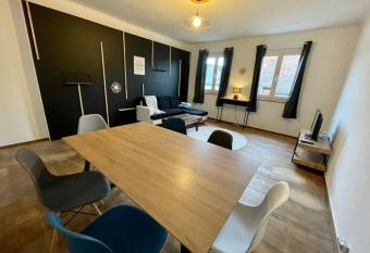 Appartements     La Parenth  se     has Balcony rooms