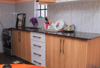 Tamwe ltd Airbnb &studios has Balcony rooms