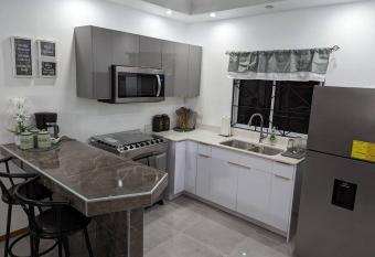 The Chateau Guesthouse- Old Harbour has Balcony rooms