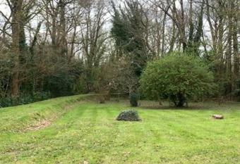 Appartement lumineux de 60m2 allows 18 year olds to book a room