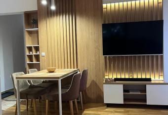 Dina lux Zlatibor has rooms with a private hot tub