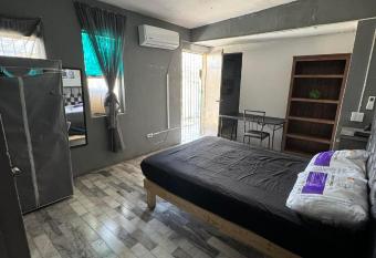 Loft economico cerca del puente Santa Fe has Balcony rooms