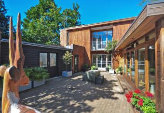 Cedar House at the old fire station has Balcony rooms