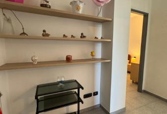 Location da Miky has Balcony rooms