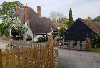 AbingPlough House has Balcony rooms