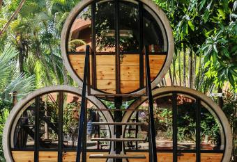 Pipe House Playa Grande has Balcony rooms