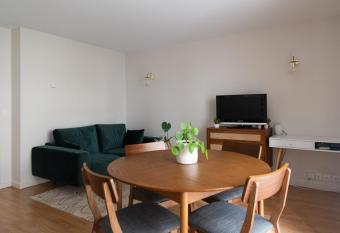 Pretty cocoon of love close to the City of Light has Balcony rooms