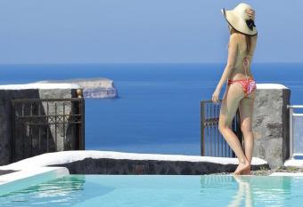 Marvelous Santorini Villa | 2 Bedrooms | Villa Sesshomaru | Unobstructed Views over the Volcano | Private Oudroor Pool | Mechalohori has rooms with a private hot tub