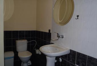 Pension a restaurace K  lna allows 18 year olds to book a room