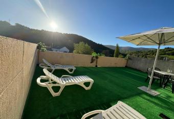 Triacastela Sunset Terrace has Balcony rooms