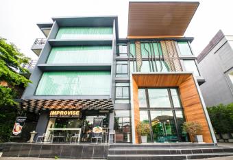 Jira Boutique Residence allows 18 year olds to book a room