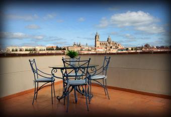 Hotel Ele Puente Romano de Salamanca allows 18 year olds to book a room