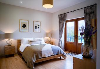 Cherry Tree Room has Balcony rooms