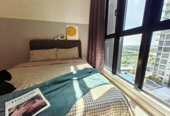 D Pristine 1512A walk to Legoland Netflix bySTAY allows 18 year olds to book a room