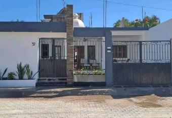 La Casa de Beto has Balcony rooms