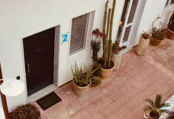 Maison Luigi - Casa Vacanze2 has Balcony rooms