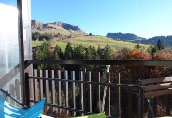 Studio Chinaillon Grand Bornand has Balcony rooms