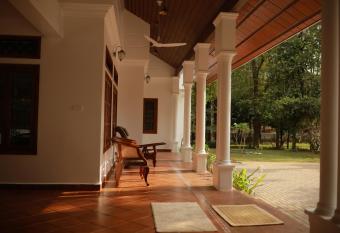 Nature   s nest has Balcony rooms