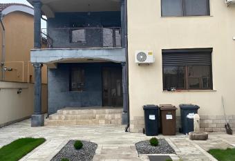 Vila Hadade has rooms with a private hot tub