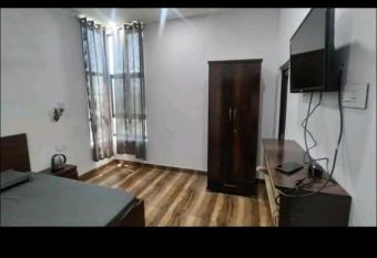 Shumba Home Stay has Balcony rooms