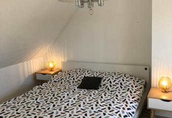 Repos du Cocher allows 18 year olds to book a room