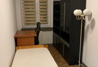 Mieszkanie Pavi allows 18 year olds to book a room