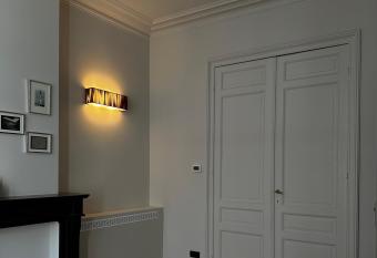 Villa Frans Superior appartement 1 slpk allows 18 year olds to book a room