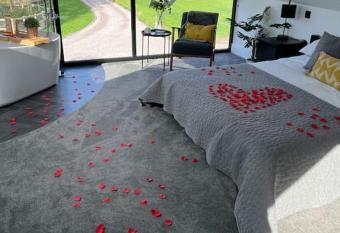 Waters Edge, Eaton allows 18 year olds to book a room