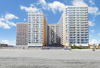 Sands Ocean Club has Balcony rooms