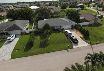 Private room in Cape Coral allows 18 year olds to book a room
