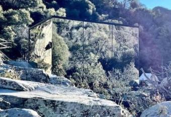 Paradise Ranch Inn- Limitless House Hot Tub,Sauna allows 18 year olds to book a room