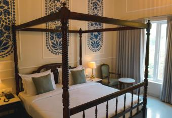 Hotel Naren Villa has Balcony rooms