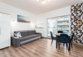 Apartament Sailor by HolidaySun has Balcony rooms