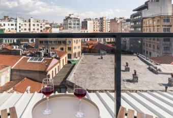 Kastadinn allows 18 year olds to book a room