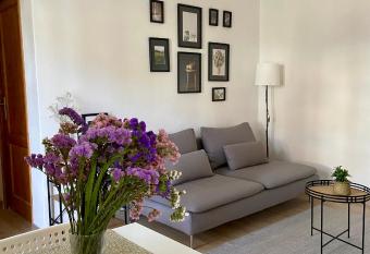 Suspiro Palmero allows 18 year olds to book a room