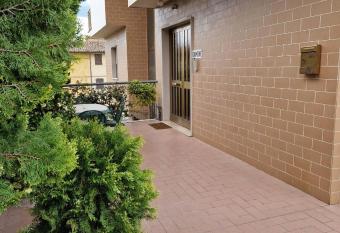 Affittacamere Via Carducci allows 18 year olds to book a room