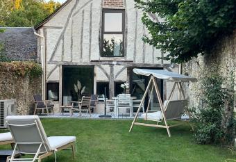 Maison Au coeur d Amboise has Balcony rooms