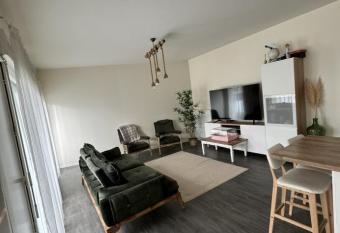 Appartement 3 pi  ces has Balcony rooms